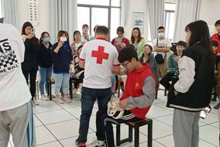 F1738F37A03B12822367BD8A1C4637F8